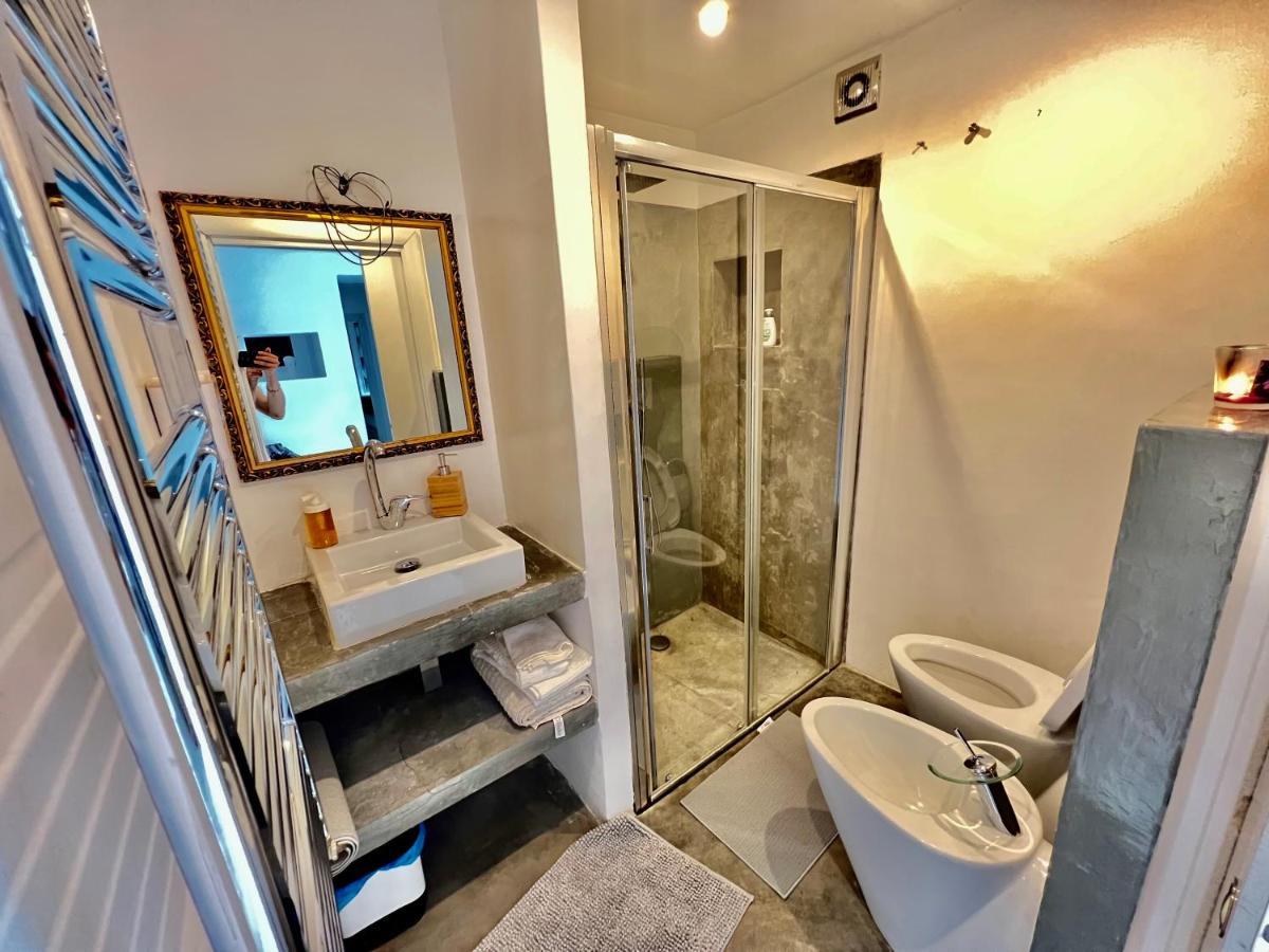 Abstract House Design Home In Center Of Τορίνο Εξωτερικό φωτογραφία